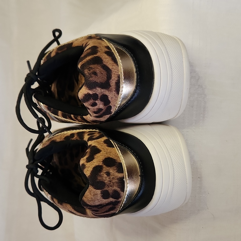 Torrid Women's Sneakers Cheetah Print Chunky Faux Leather Size 7.5 Wide - Picture 4 of 7